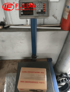 to australia, bottom rollers for komatsu pc200 5 shipped (2)