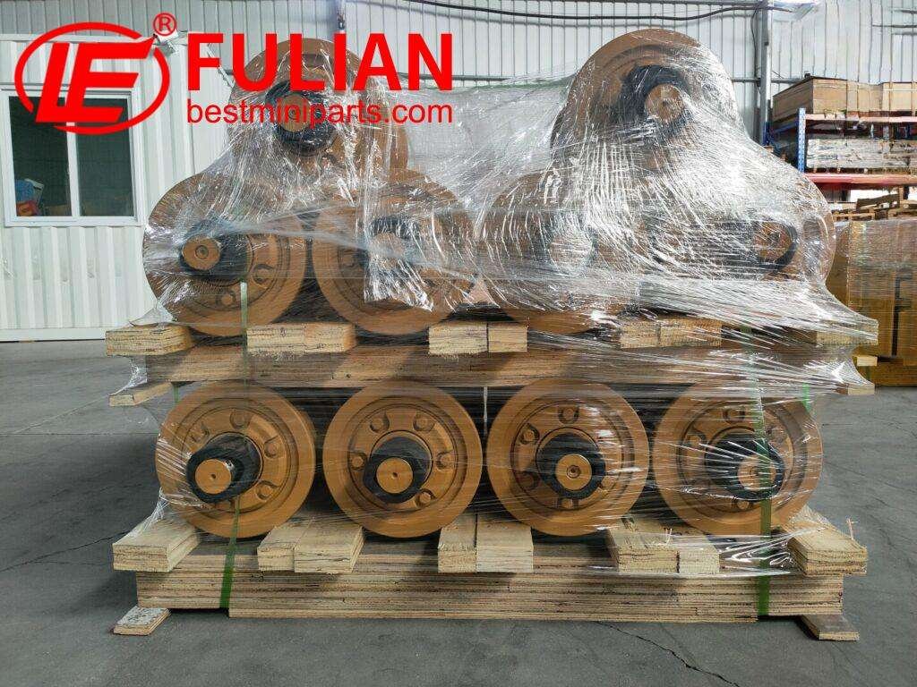 to saudi arabia, bottom roller and slope board and sprocket segments for komatsu d85 shipped (2)