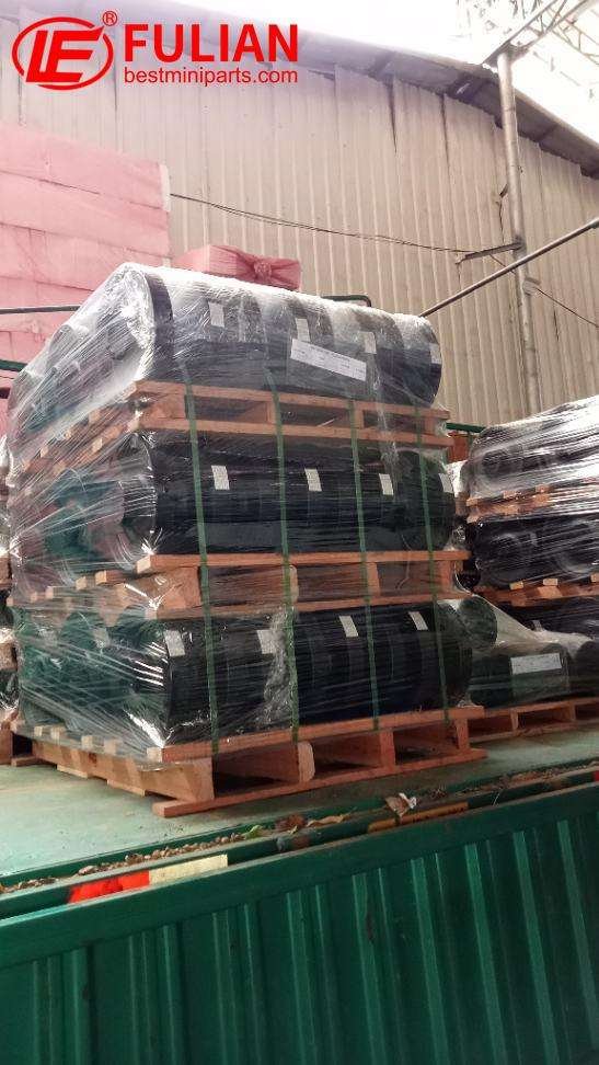 to russia, bottom rollers for  caterpillar (cat) 239d shipped (1)