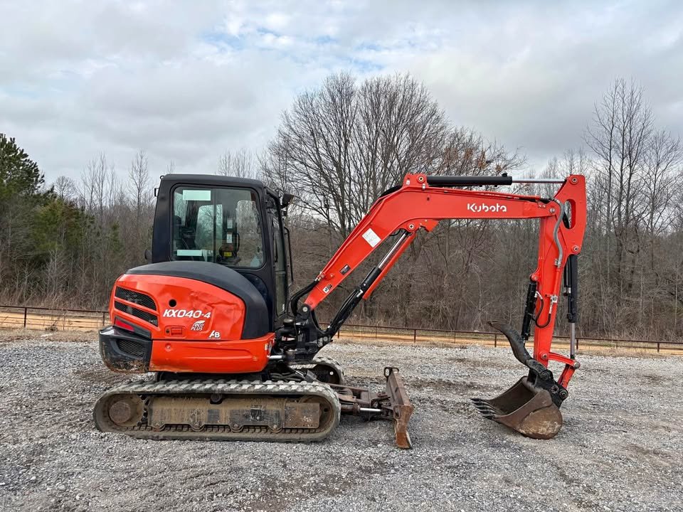 top selling excavators in 2025 show new sales market trends