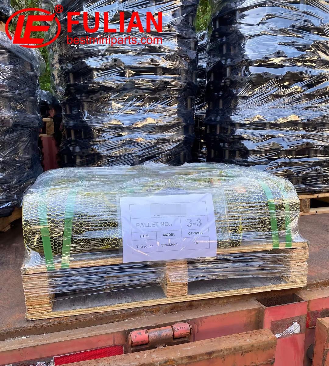 australia – sprockets and top rollers shipped for heavy equipment undercarriage replacement (2)